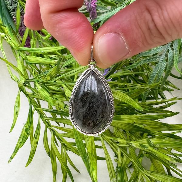 CIONDOLO PENDENTE ETNICO PIETRA CABOCHON QUARZO RUTILATO NERO ARGENTO 925