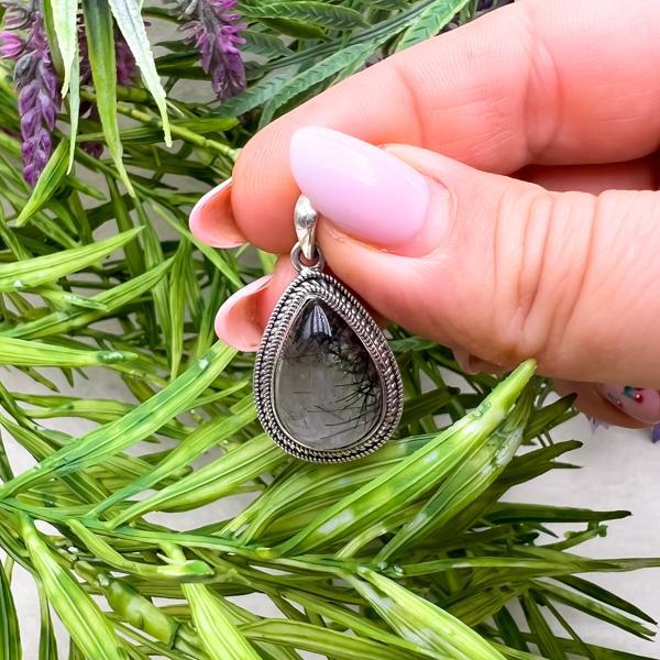 CIONDOLO PENDENTE ETNICO PIETRA NATURALE QUARZO RUTILATO NERO ARGENTO 925