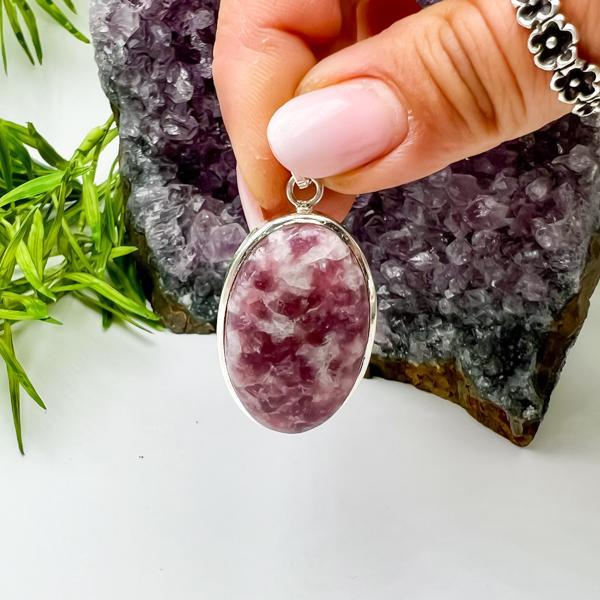 CIONDOLO PENDENTE MINIMAL PIETRA OVALE CABOCHON LEPIDOLITE ARGENTO 925