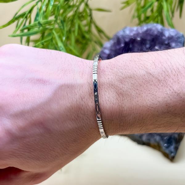 BRACCIALE BANGLE REGOLABILE MINIMAL INCISO ARGENTO 925