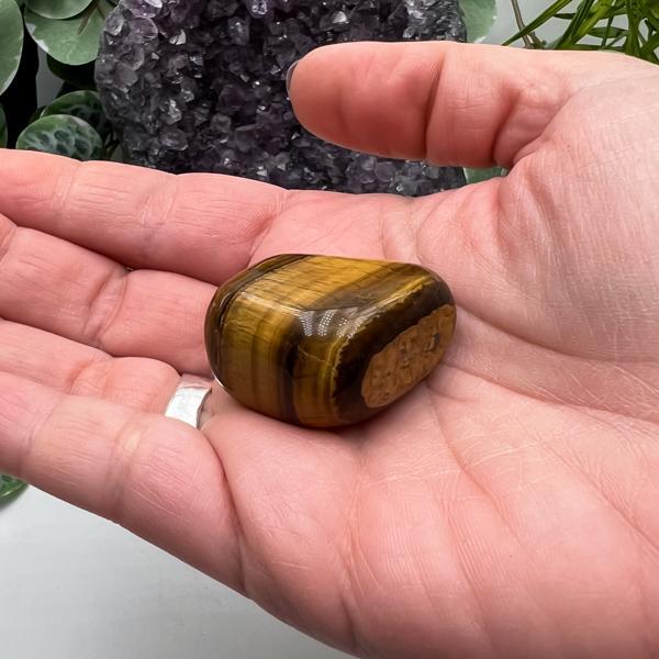 PIETRA NATURALE GRANDE OCCHIO DI TIGRE BURATTATA TUMBLED CRISTALLOTERAPIA