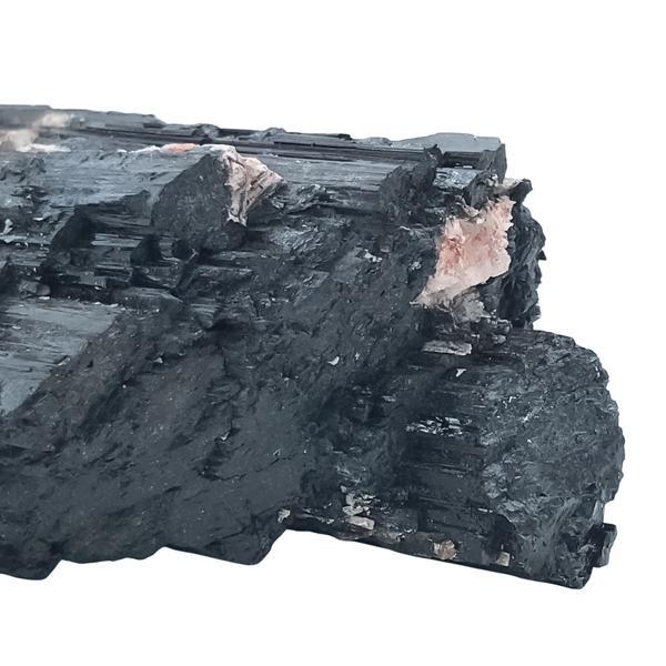 PIETRA TORMALINA NERA PROPRIETÀ, SIGNIFICATO E USI IN CRISTALLOTERAPIA