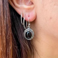 ORECCHINI PENDENTI ETNICO CON CORNICE  LAVORATA OVALE GEMME CABOCHON TORMALINA NERA  MONACHINA ARGENTO 925