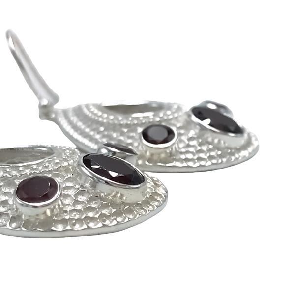 ORECCHINI PENDENTI ETNICO LUCIDO A GOCCIA PUNTINATA CON  GEMMA GOCCIA BRIOLETTE GRANATO  MONACHINA ARGENTO 925