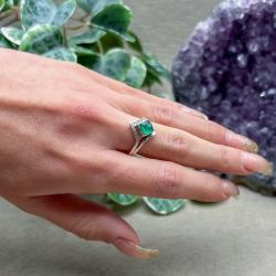 ANELLO CORNICE LAVORATA A ROMBO PIETRA CABOCHON AGATA VERDE ARGENTO 925 