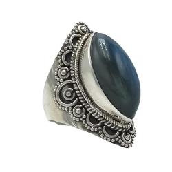 ANELLO CORNICE LAVORATA CON PIETRA OVALE  CABOCHON LABRADORITE ARGENTO 925 