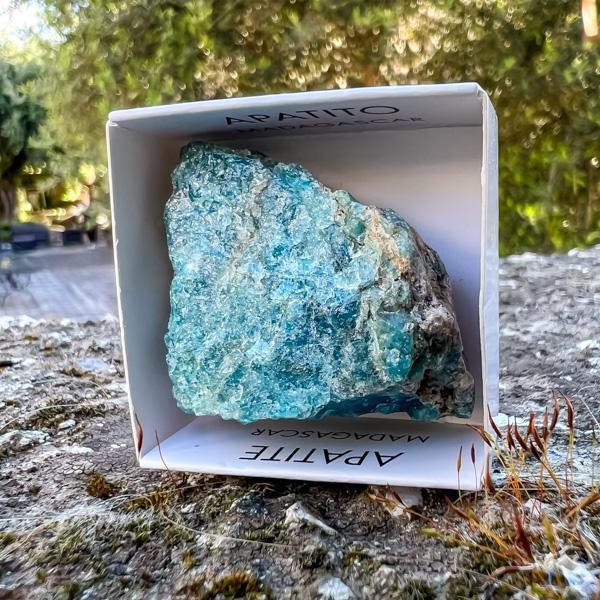 APATITE ROUGH BOX PIETRA GREZZA NATURALE MISURA MEDIA