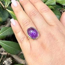 ANELLO DESIGN MINIMAL OVALE  AMETISTA CABOCHON REGOLABILE ARGENTO 925