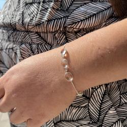 BRACCIALE MINIMAL CORNICE LISCIA PIETRA OVALE  BRIOLETTE CRISTALLO DI ROCCA  REGOLABILE ARGENTO 925
