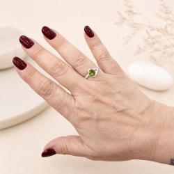 ANELLO DESIGN MINIMAL PIETRA TONDA PERIDOTO BRIOLETTE  REGOLABILE ARGENTO 925