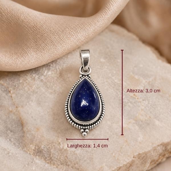PENDENTE A GOCCIA LAVORATA CON PIETRA CABOCHON LAPISLAZZULI E ARGENTO 925