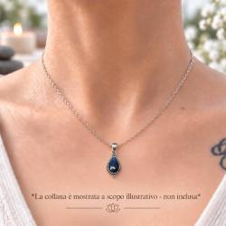 PENDENTE A GOCCIA LAVORATA CON PIETRA CABOCHON LABRADORITE E ARGENTO 925