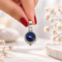 PENDENTE TONDO CON CORNECE MINIMAL CON PIETRA CABOCHON LAPISLAZZULI  E ARGENTO 925