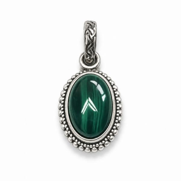 PENDENTE OVALE CORNICE PUNTINATA CON PIETRA CABOCHON MALACHITE  E ARGENTO 925
