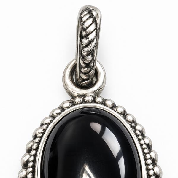 PENDENTE OVALE CORNICE PUNTINATA CON PIETRA CABOCHON TORMALINA  NERA  E ARGENTO 925