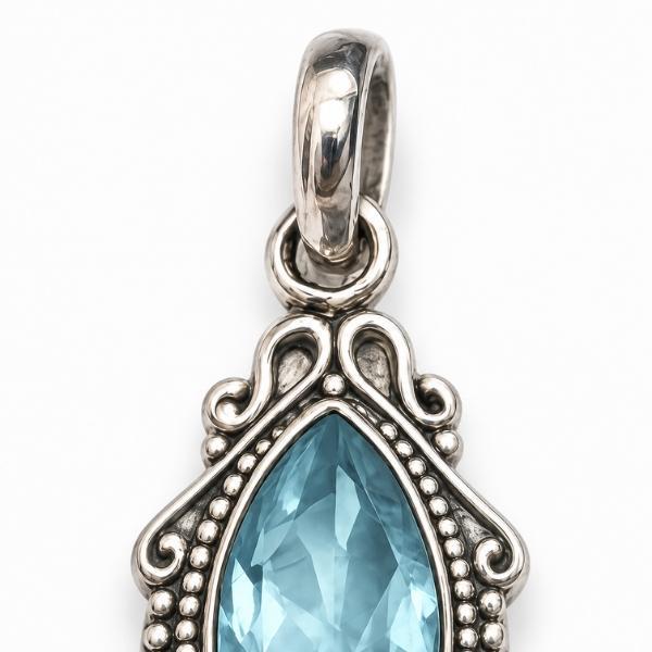 PENDENTE OVALE CORNICE PUNTINATA CON PIETRA BRIOLETTE ACQUAMARINA  E ARGENTO 925