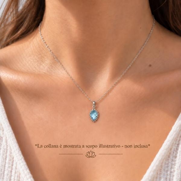 PENDENTE GOCCIA CAPOVOLTA CORNICE PUNTINATA CON PIETRA BRIOLETTE ACQUAMARINA  E ARGENTO 925
