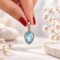 PENDENTE GOCCIA CAPOVOLTA CORNICE PUNTINATA CON PIETRA BRIOLETTE ACQUAMARINA  E ARGENTO 925