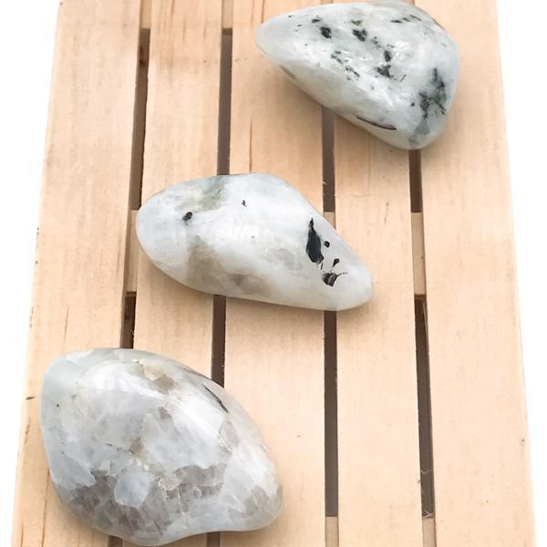 PIETRA NATURALE ADULARIA O PIETRA DI LUNA BURATTATA TUMBLED CRISTALLOTERAPIA