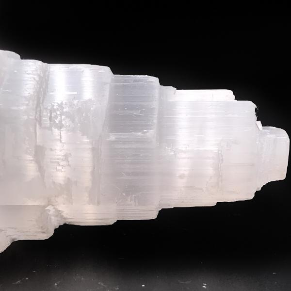 TORRE SELENITE PIETRA GREZZA NATURALE TOWER CRISTALLOTERAPIA