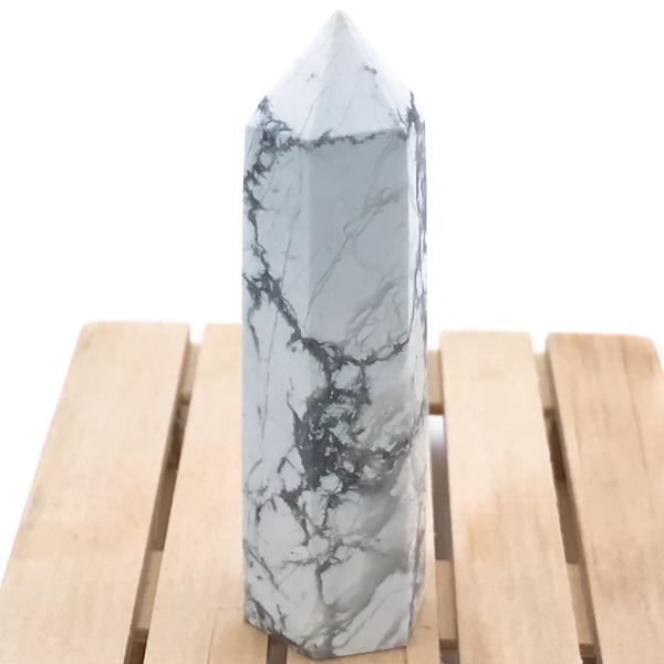 OBELISCO HOWLITE WHITE TORRE PIETRA LEVIGATA AULITE BIANCA NATURALE CRISTALLOTERAPIA