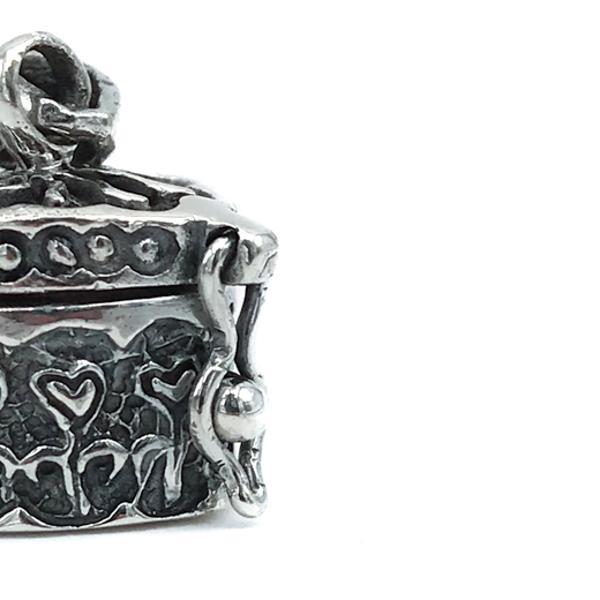CIONDOLO PENDENTE CHARM VASO DI PANDORA CUORE ARGENTO 925