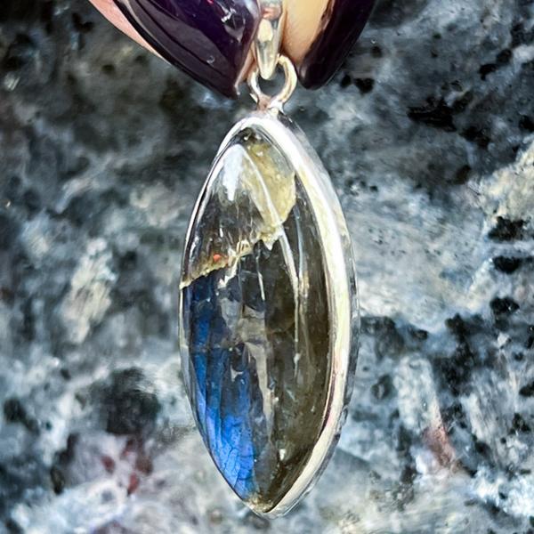 CIONDOLO PENDENTE MINIMAL CHIC ELLITTICO LABRADORITE ARGENTO 925