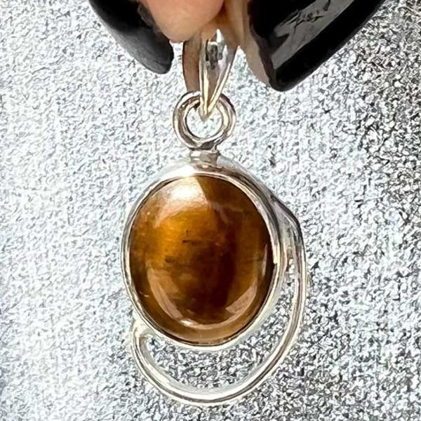 CIONDOLO PENDENTE  MINIMAL OVALE OCCHIO DI TIGRE ARGENTO 925