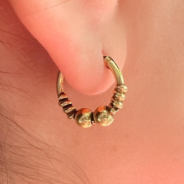 MONO ORECCHINO ETNICO CERCHIO BOMBATO SFERE UNISEX ARGENTO 925  DORATO