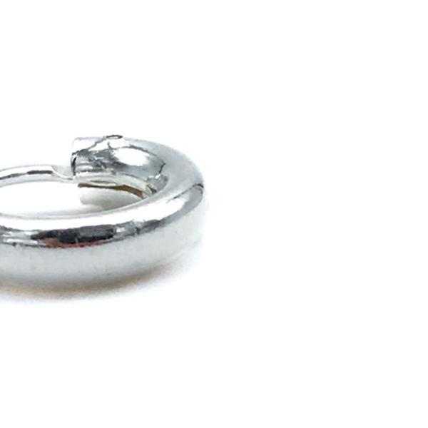 MONO ORECCHINO MINIMAL CERCHIO BOMBATO ARGENTO 925