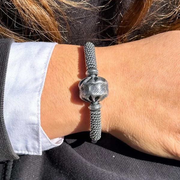 BRACCIALE RIGIDO TUBOLARE ETNICO CHARM ROTANTE ARGENTO 925